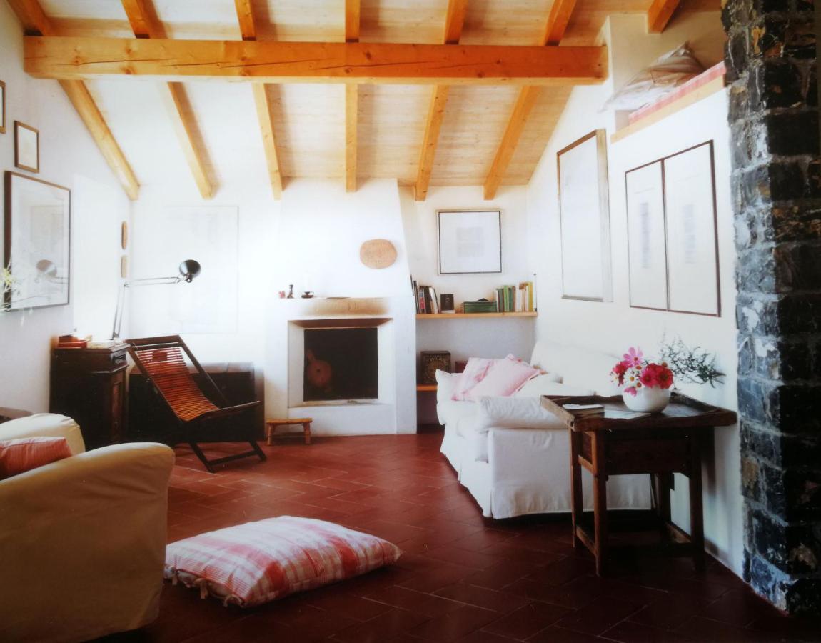 Cottage La Casa Del Pittore Reggimonti Ngoại thất bức ảnh